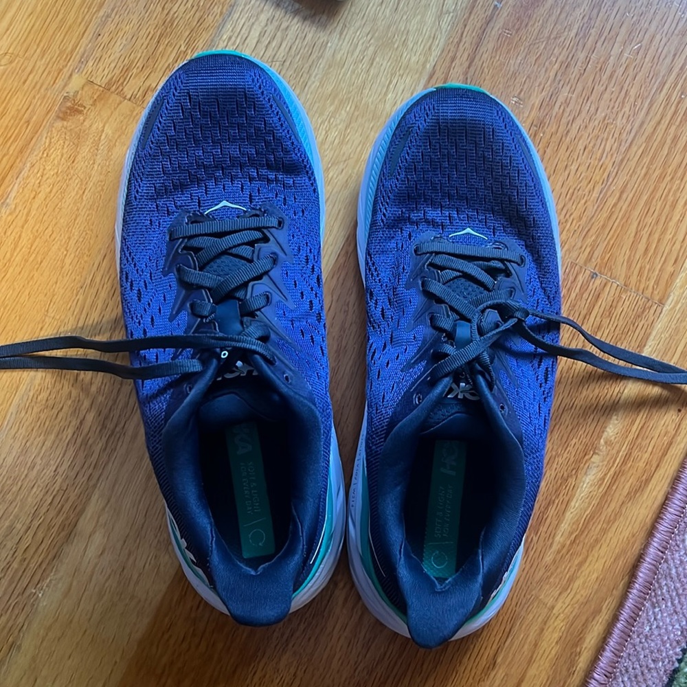Hoka Clifton 8